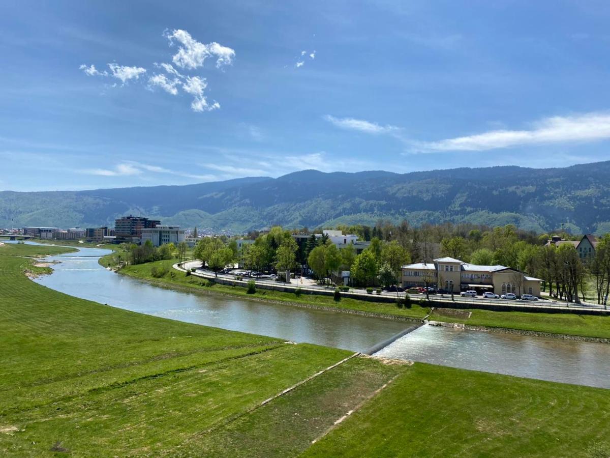 River View * SJJ