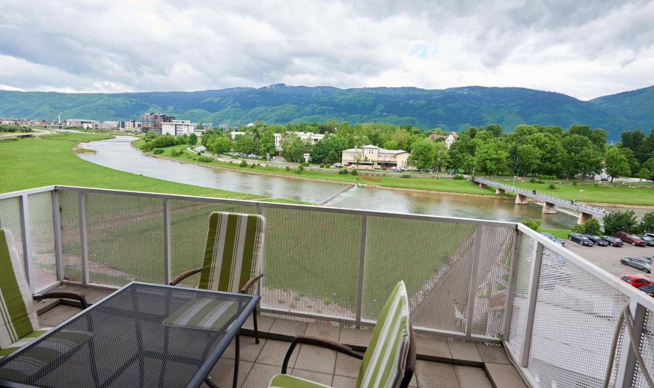 Apartment River View